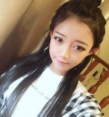 快手网红小伊伊资料